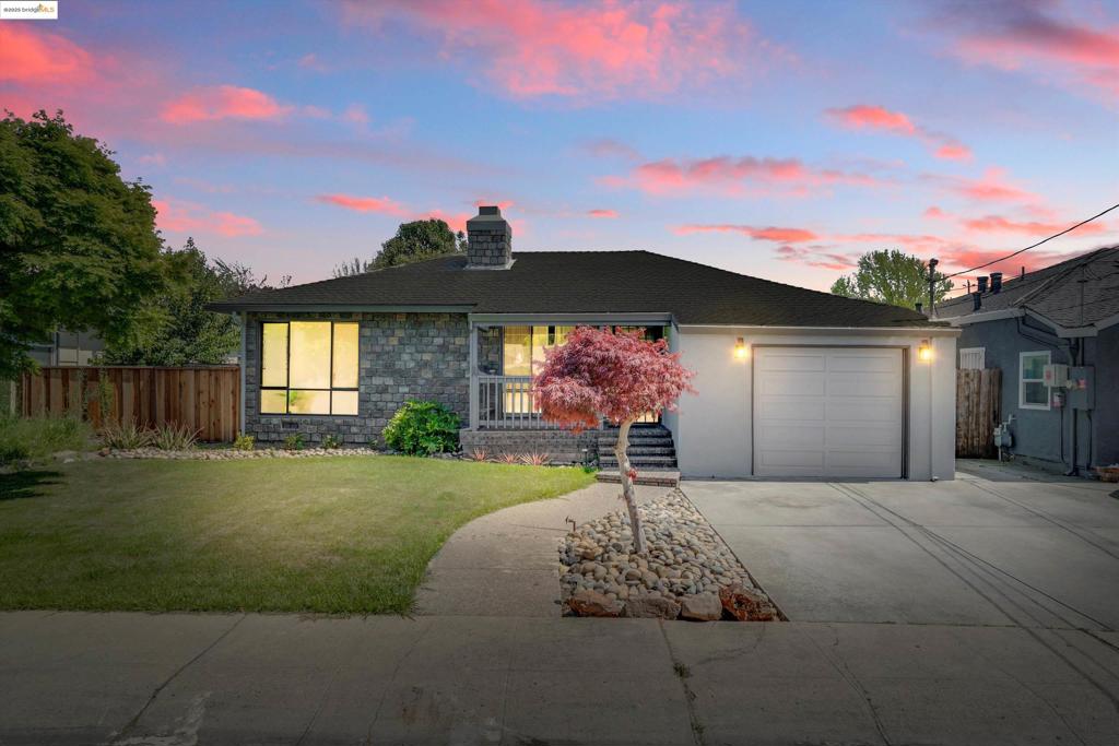 A property available for sale at 278 Via Mirlo, San Lorenzo, CA 94580.