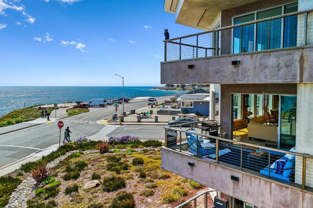 A property available for sale at 890 West Cliff Drive 8, Santa Cruz, CA 95060.