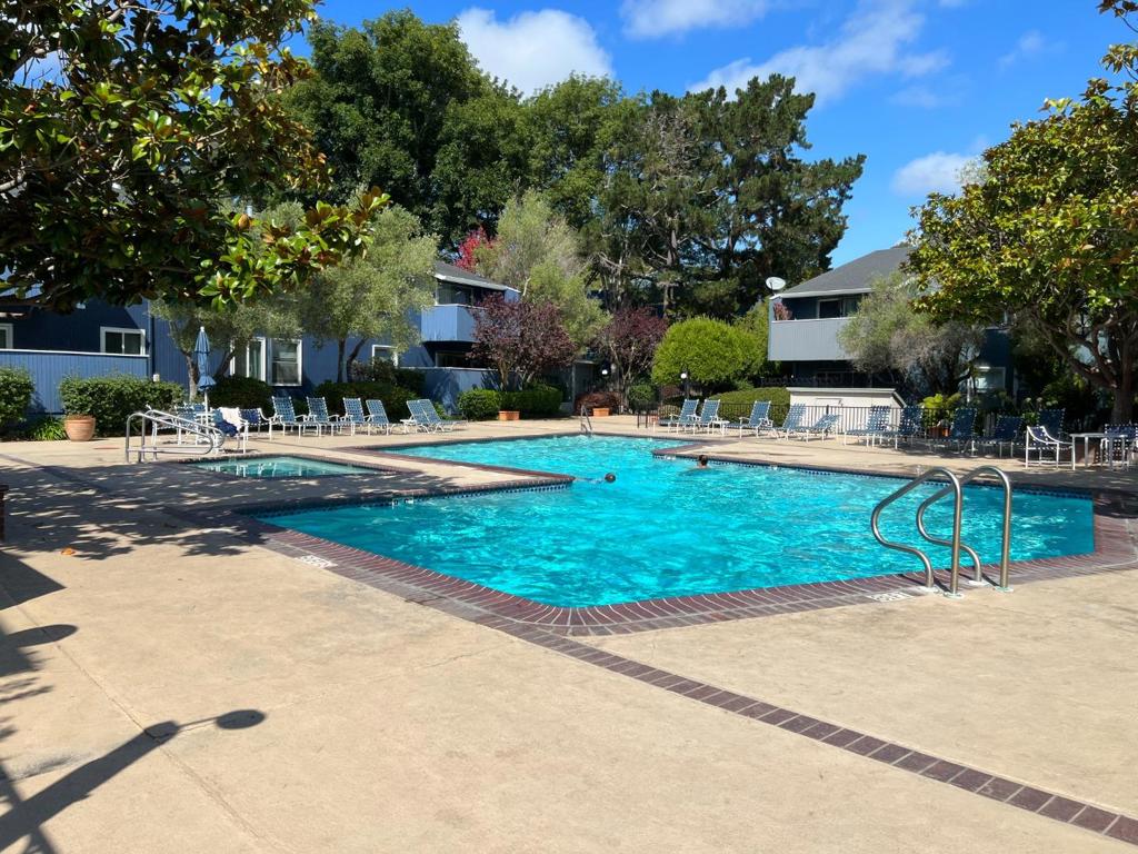 A property available for sale at 403 Piccadilly Place 22, San Bruno, CA 94066.