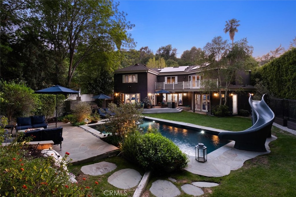 A property available for sale at 3946 Stone Canyon Avenue, Sherman Oaks, CA 91403.