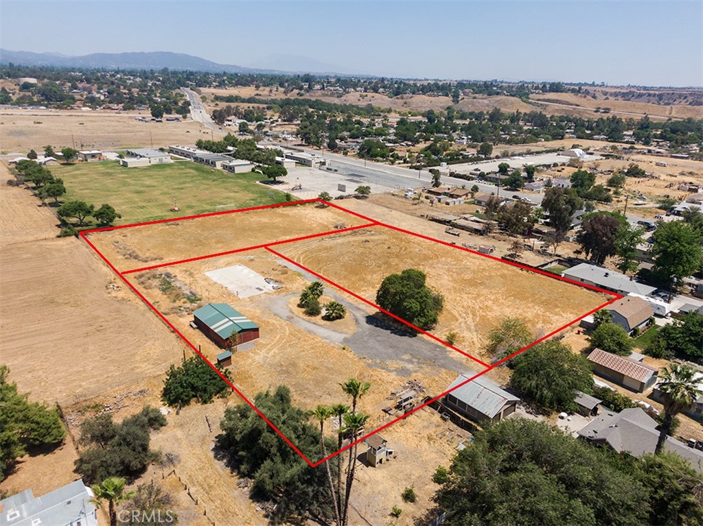 A property available for sale at 12419 13th Street, Yucaipa, CA 92399.