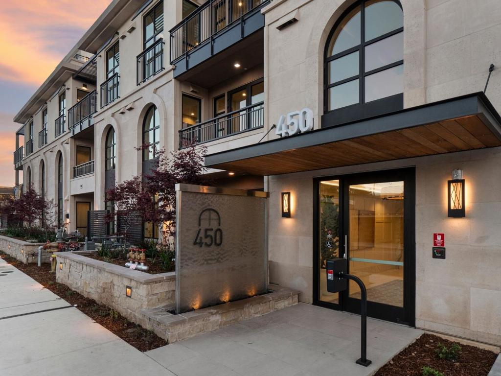 A property available for sale at 450 1st Street 107, Los Altos, CA 94022.
