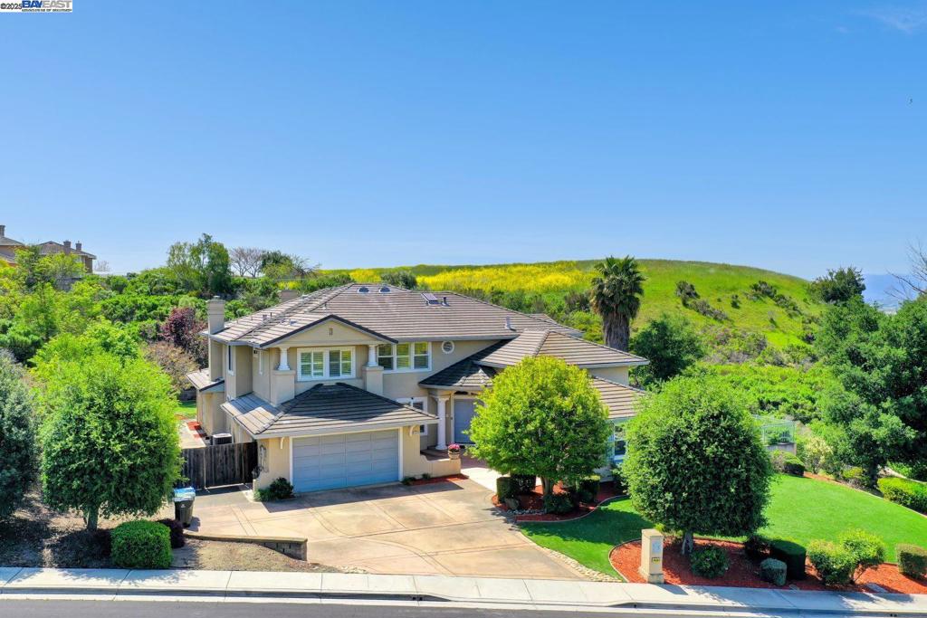 A property available for sale at 48564 Avalon Heights Ter, Fremont, CA 94539.