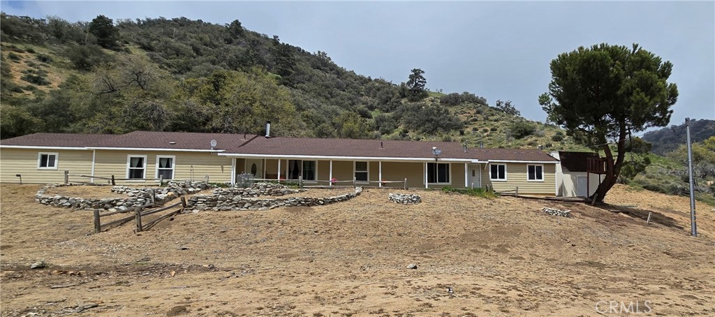 A property available for sale at 1929 Lebec Oaks Drive, Lebec, CA 93243.