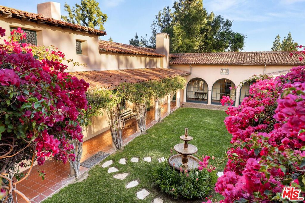 A property available for sale at 114 Los Altos Drive, Pasadena, CA 91105.