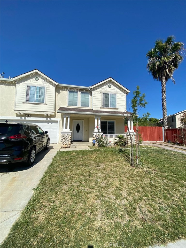 A property available for sale at 748 Heron Drive, Los Banos, CA 93635.