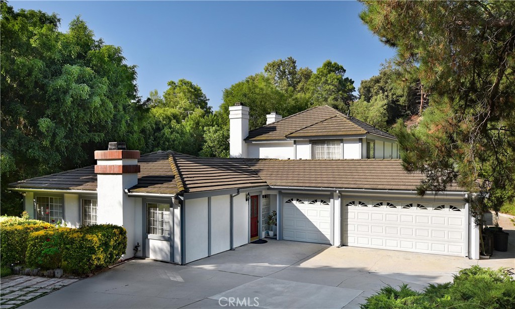 A property available for sale at 1525 Bonnie Jean Lane, La Habra Heights, CA 90631.