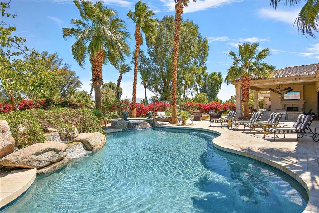 A property available for sale at 78770 Starlight Lane, Bermuda Dunes, CA 92203.