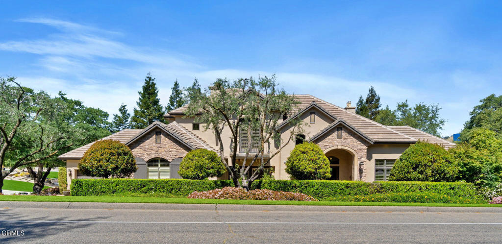 A property available for sale at 21788 Brighton Crest Drive, Friant, CA 93626.
