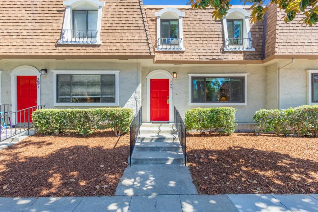 A property available for sale at 707 Webster Street, Palo Alto, CA 94301.