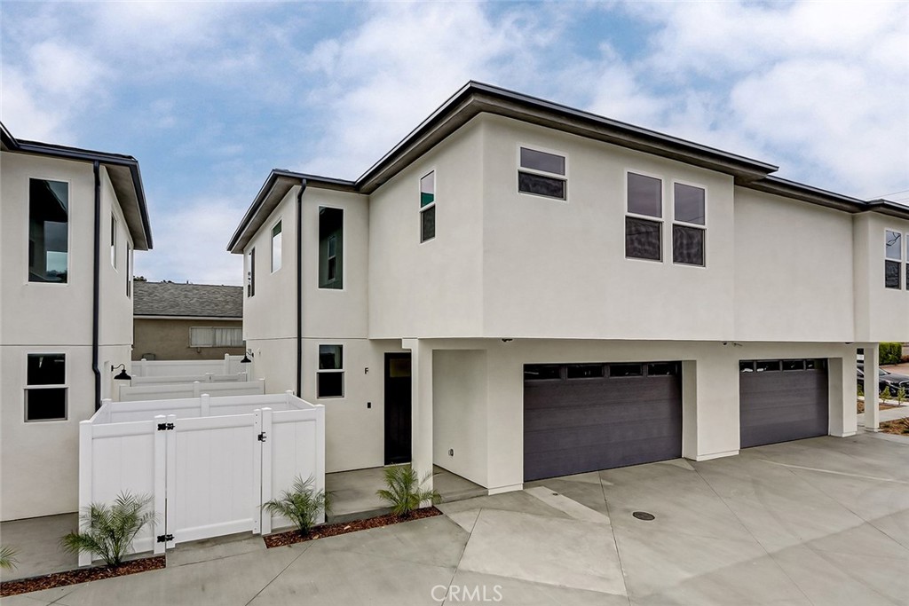 A property available for sale at 26016 Oak Street F, Lomita, CA 90717.