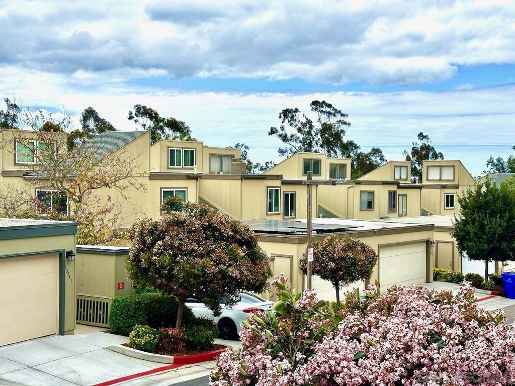 A property available for rent at 10535 Caminito Banyon, Scripps Miramar, CA 92131.