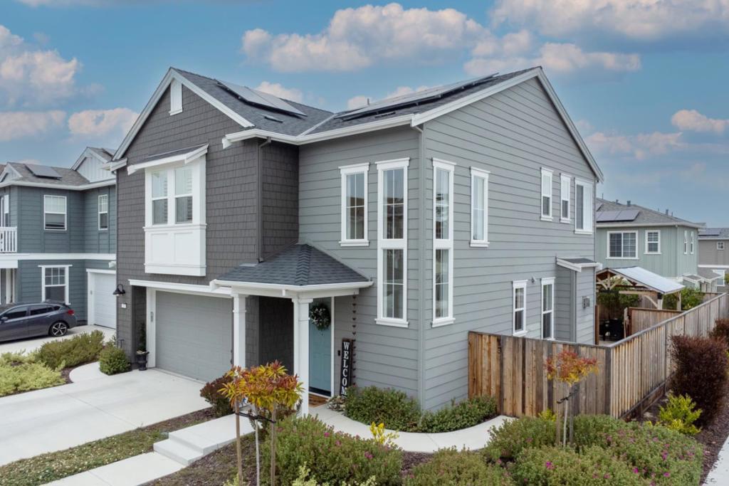 A property available for sale at 287 Skyview Drive, Marina, CA 93933.