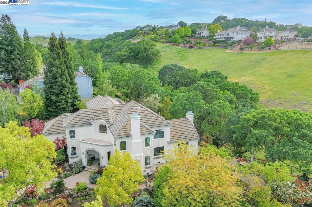A property available for sale at 4105 Grant Ct, Pleasanton, CA 94566.