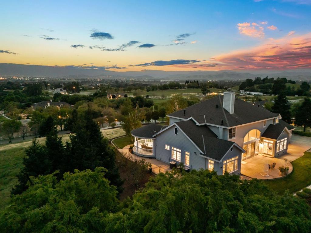 A property available for sale at 9560 Via Del Oro, Gilroy, CA 95020.