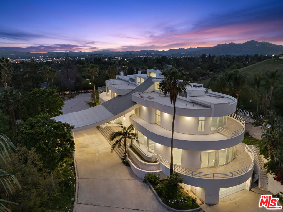 A property available for sale at 10829 Winnetka Avenue, Chatsworth, CA 91311.
