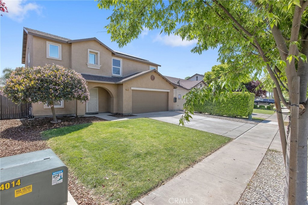 A property available for sale at 2261 Poppyview Court, Tulare, CA 93274.