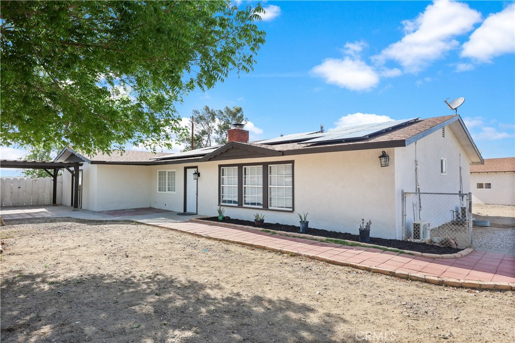 A property available for sale at 20578 Highway 66, Barstow, CA 92311.
