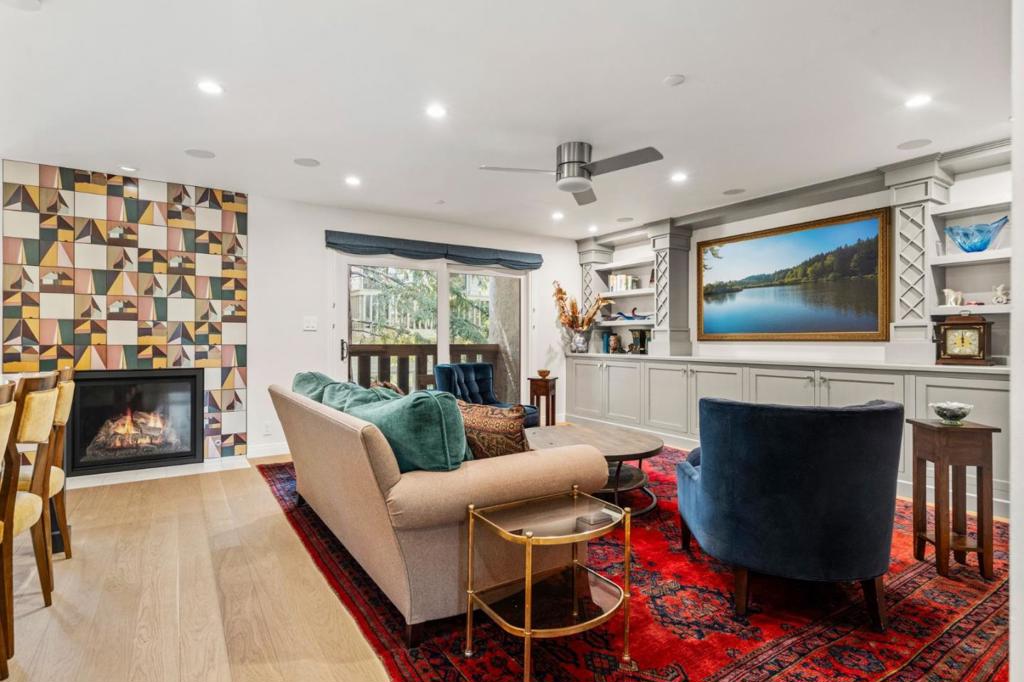 A property available for sale at 226 W Edith Avenue 20, Los Altos, CA 94022.