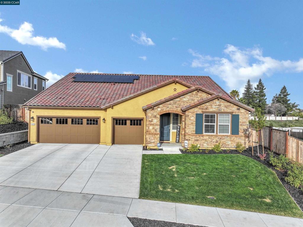 A property available for sale at 5420 Promontory Way, Antioch, CA 94531.