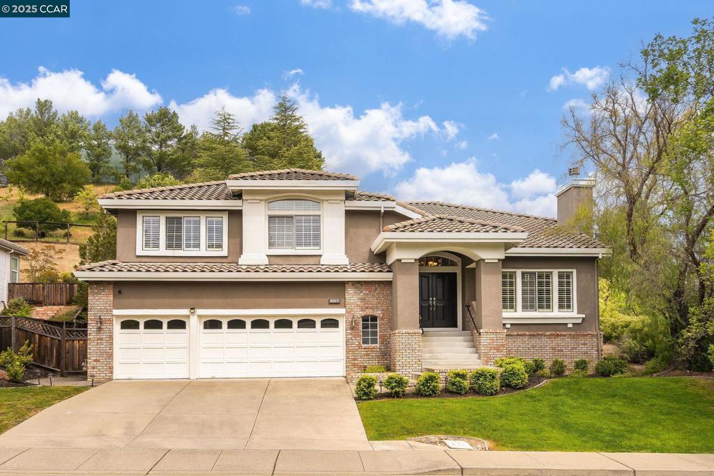 A property available for sale at 1162 Sunrise Ridge Dr, Lafayette, CA 94549.