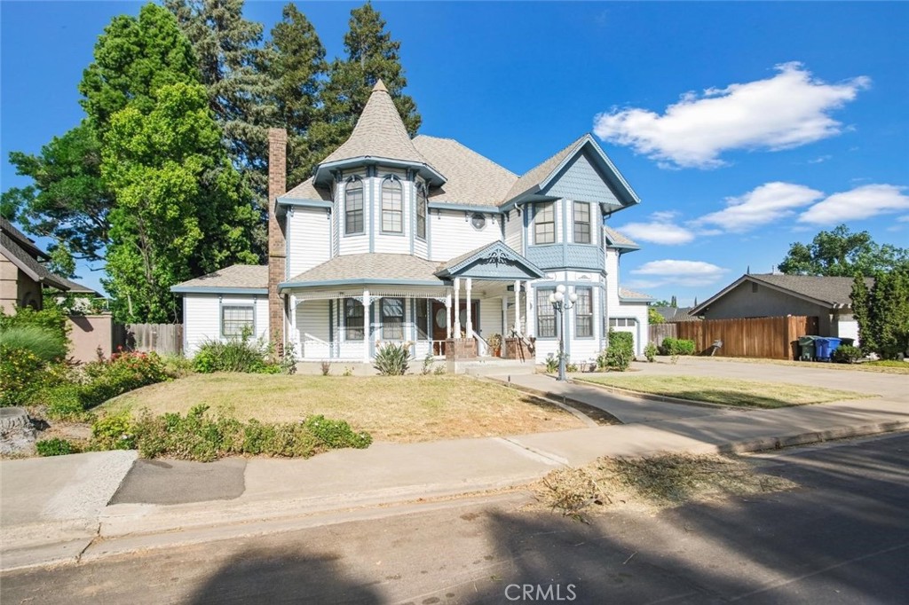 A property available for sale at 3716 Viader Drive, Modesto, CA 95356.