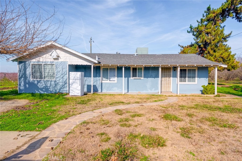 A property available for sale at 8124 Eucalyptus Avenue, Winton, CA 95388.