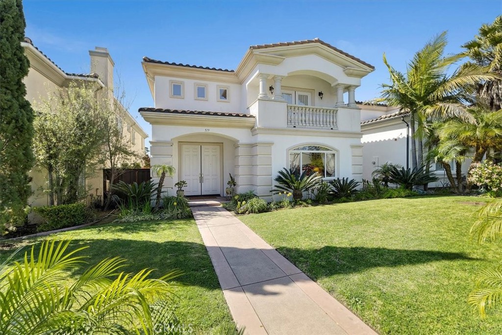 A property available for sale at 519 S Lucia Avenue, Redondo Beach, CA 90277.