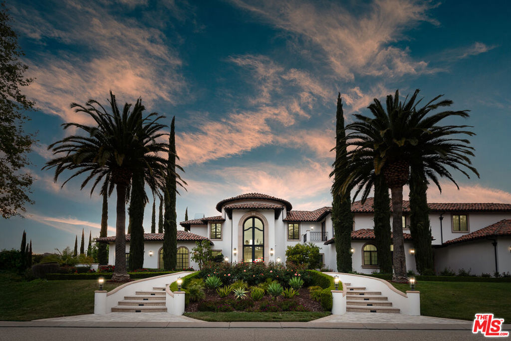 A property available for sale at 25201 Prado Del Misterio, Calabasas, CA 91302.