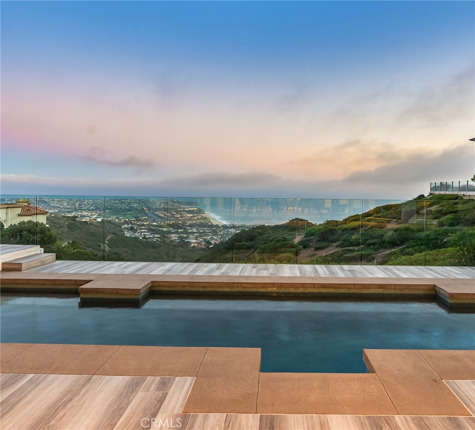 A property available for sale at 22842 Seaway, Laguna Niguel, CA 92677.