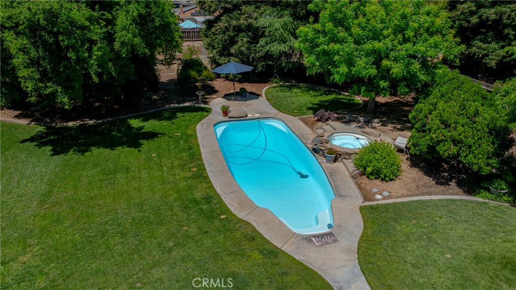 A property available for sale at 3247 Willow Run Drive, Merced, CA 95340.