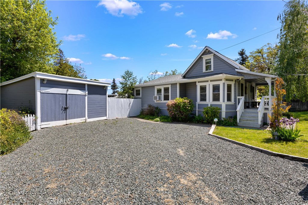 A property available for sale at 9748 Middle Creek Road, Upper Lake, CA 95485.