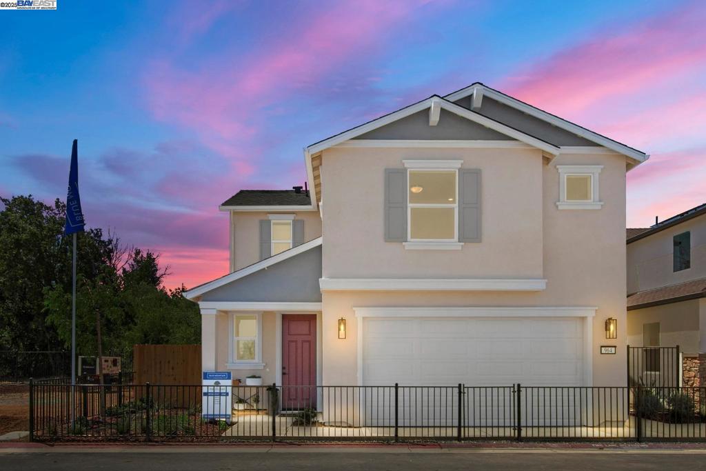 A property available for sale at 860 Pecan Tree Ln, Galt, CA 95632.