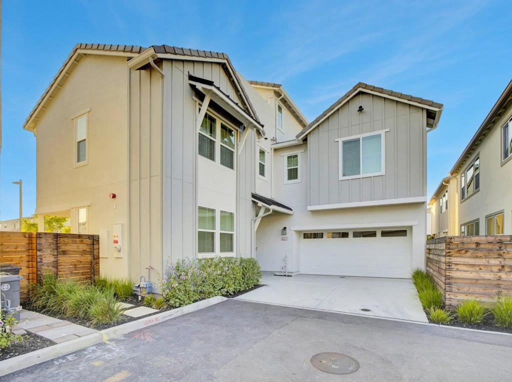 A property available for sale at 6212 Skyline Street, Dublin, CA 94568.
