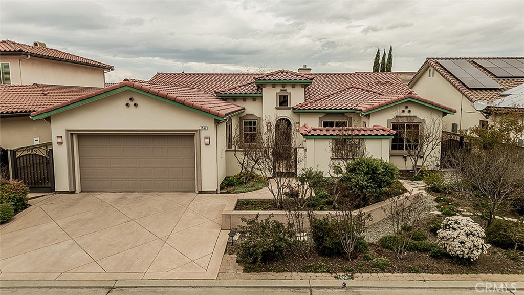 A property available for sale at 1562 N Empire Lane, Clovis, CA 93619.