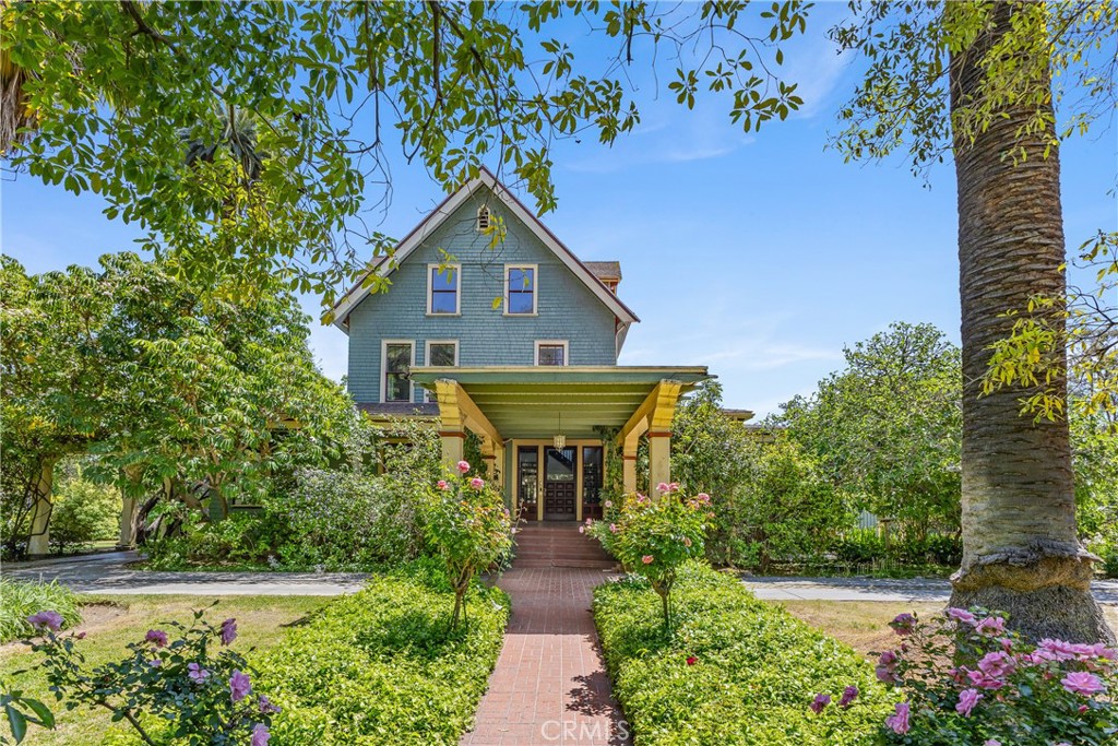 A property available for sale at 201 Orange Grove Avenue, South Pasadena, CA 91030.