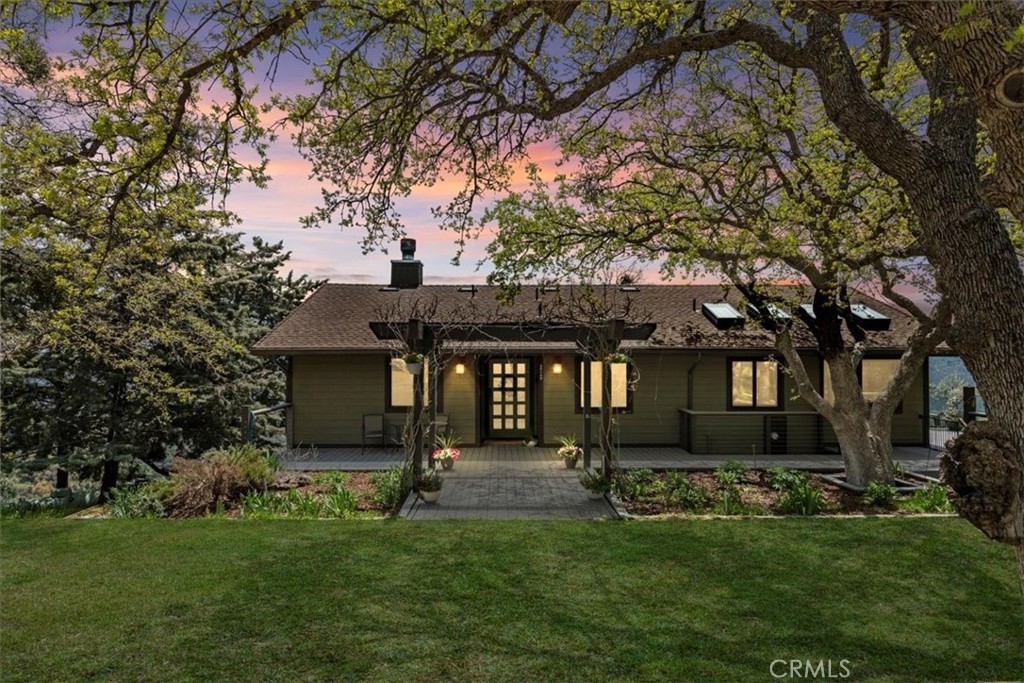 A property available for sale at 30140 Tuttle Court, Tehachapi, CA 93561.
