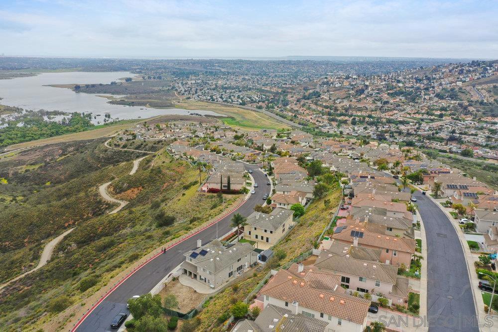 A property available for sale at 2176 Pointe Pkwy, Spring Valley, CA 91978.
