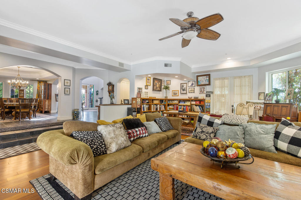 A property available for sale at 2857 Las Posas Circle, Camarillo, CA 93012.