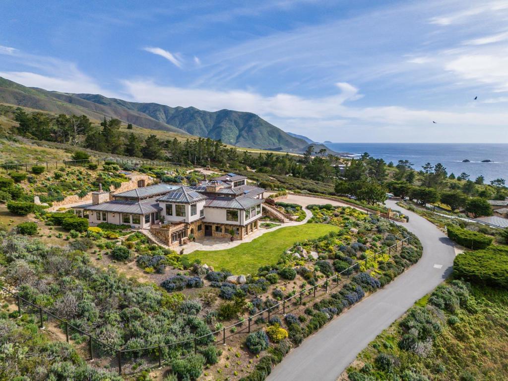 A property available for sale at 31453 Highway 1, Carmel, CA 93923.