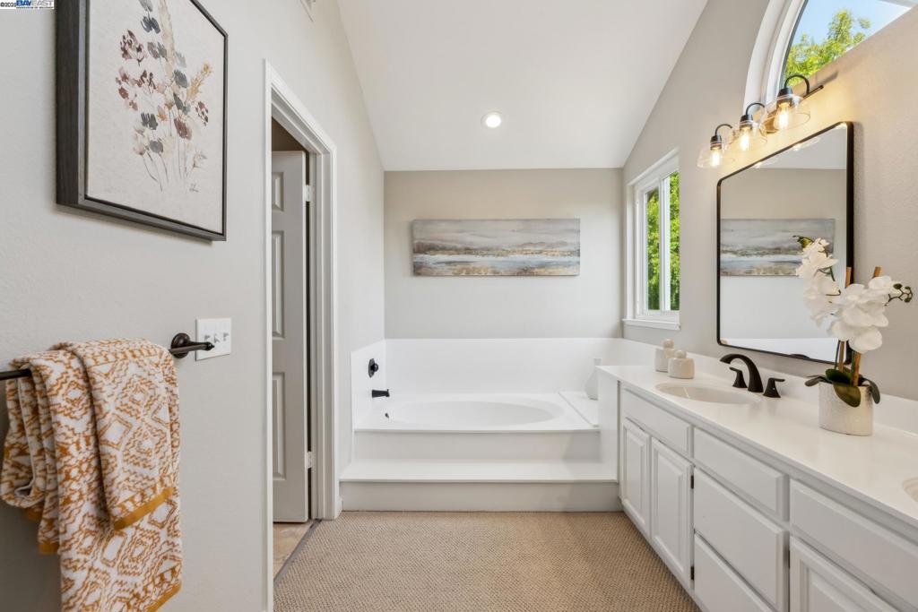 A property available for sale at 82 Applegate Way, Alameda, CA 94502.