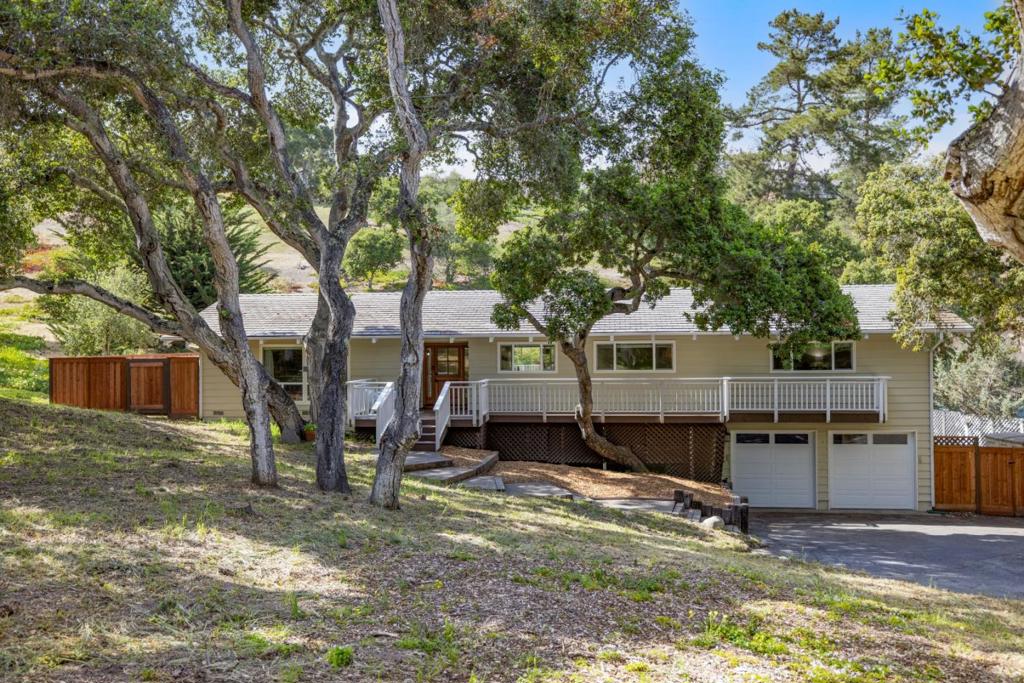A property available for sale at 13525 Paseo Terrano, Salinas, CA 93908.