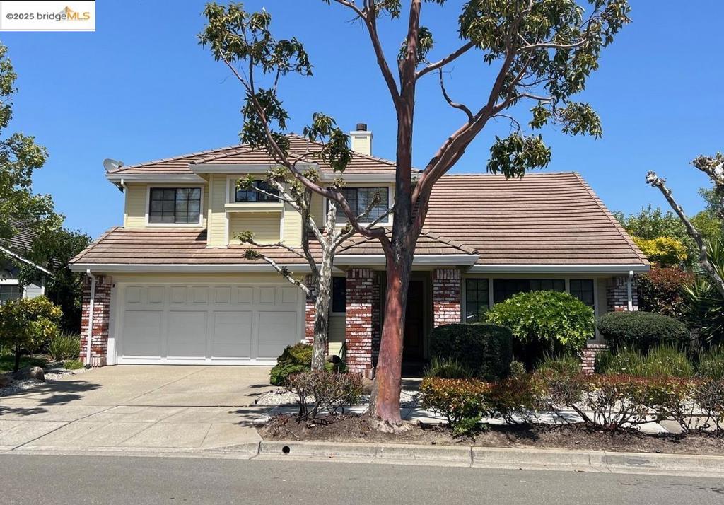 A property available for sale at 111 Anderson Rd, Alameda, CA 94502.