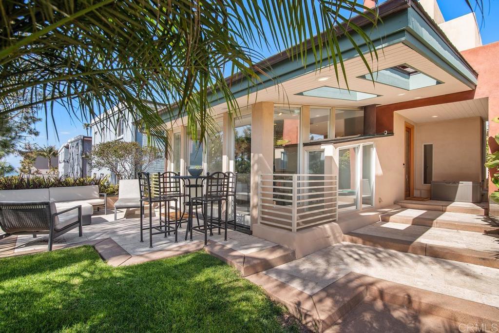 A property available for sale at 1407 OCEAN, Del Mar, CA 92014.