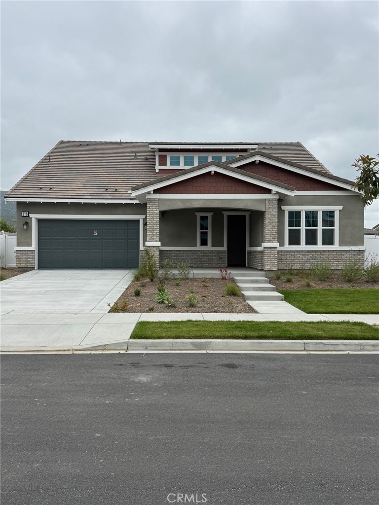 A property available for sale at 378 Wisteria Street, Fillmore, CA 93015.