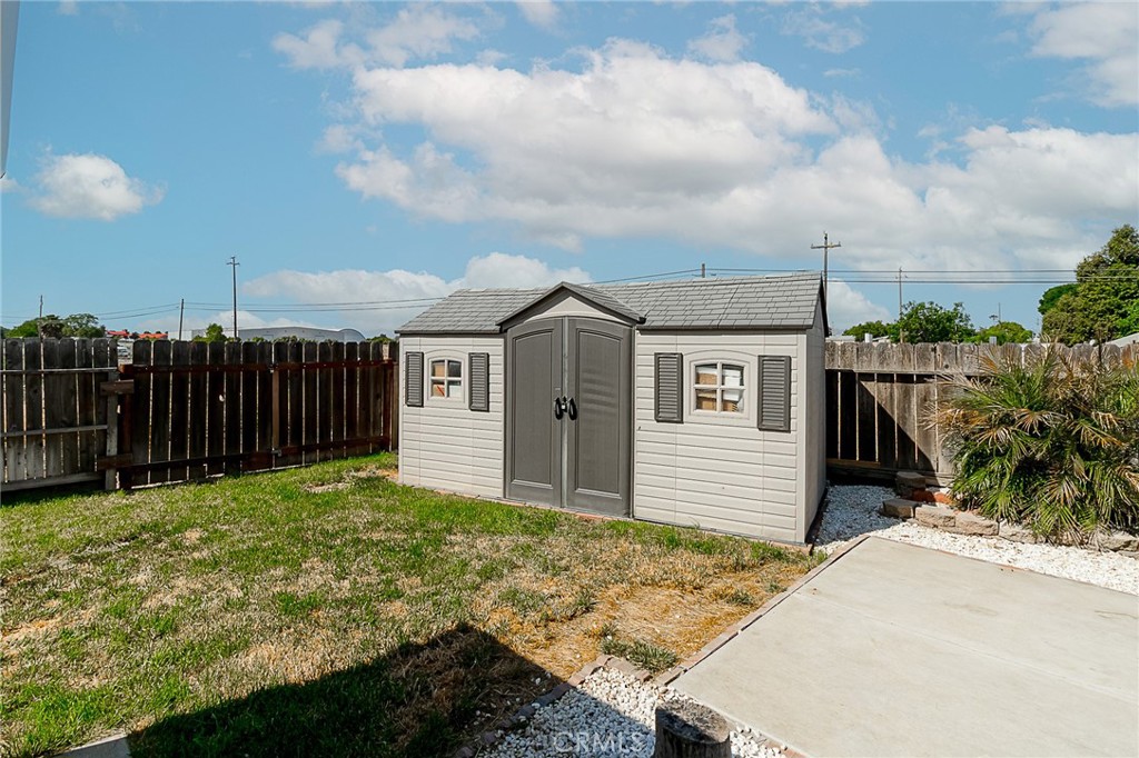 A property available for sale at 1017 East Avenue, Gustine, CA 95322.