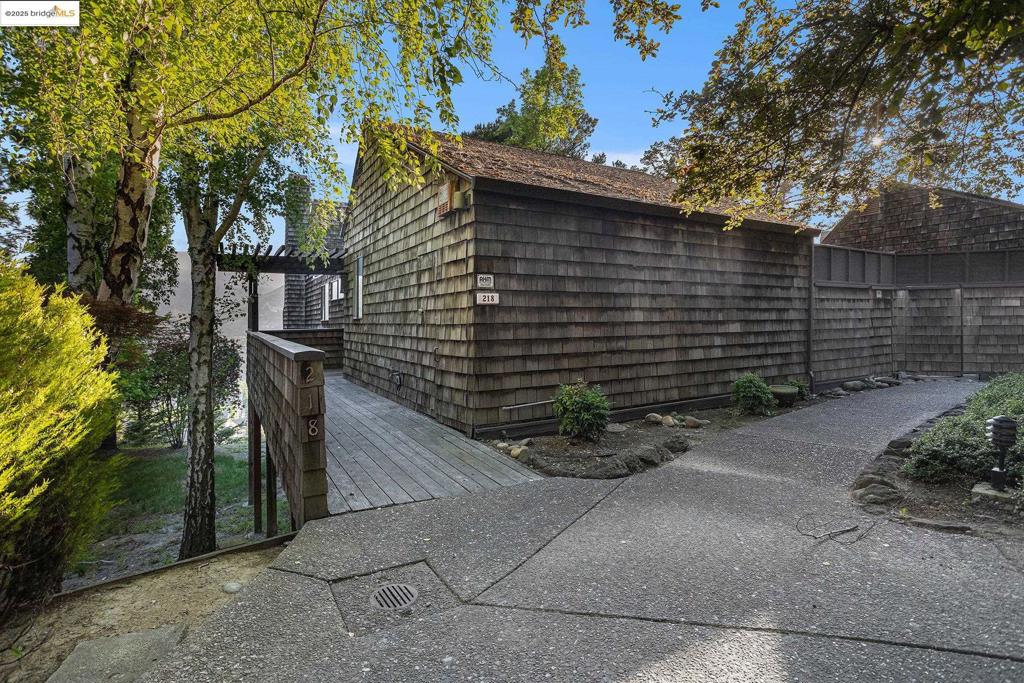 A property available for sale at 218 The Knoll, Orinda, CA 94563.