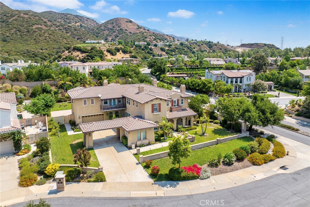 A property available for sale at 4448 St Cloud, Claremont, CA 91711.
