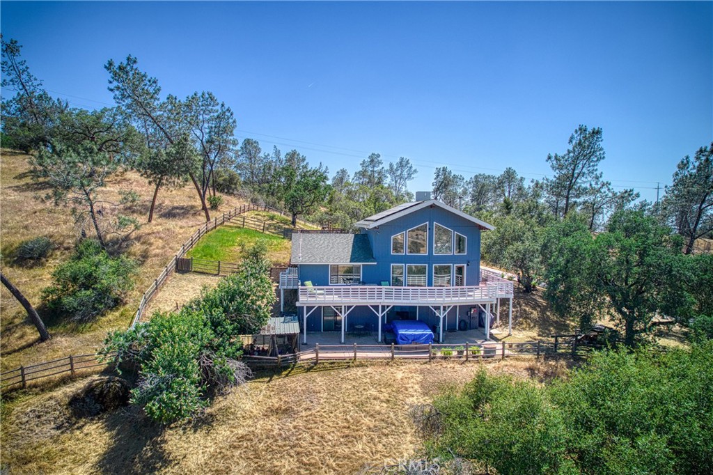 A property available for sale at 41576 Road 406, Coarsegold, CA 93614.