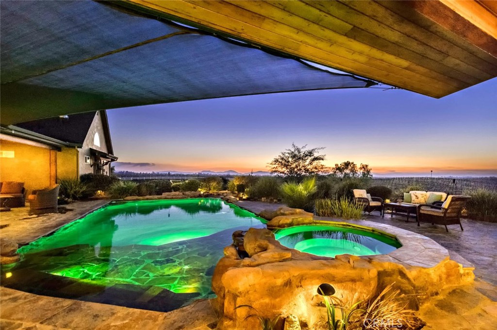 A property available for sale at 40125 Camino Del Vino, Temecula, CA 92592.